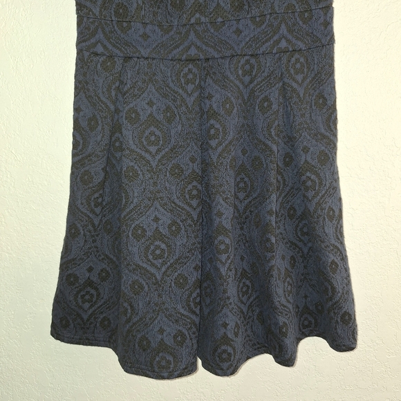 Hazel Black Blue Textured Plunge V-Neck  Fit & Flare Dress Size Small - Picture 6 of 13